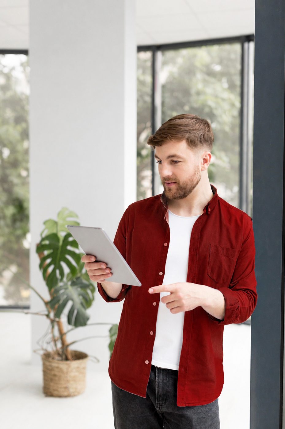 Profissional em ambiente corporativo representando atendimento societário digital